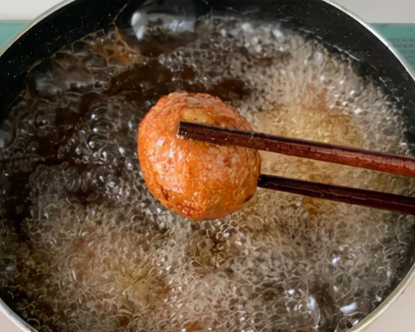 20年廚師教你如何製作紅燒獅子頭，越吃越有味