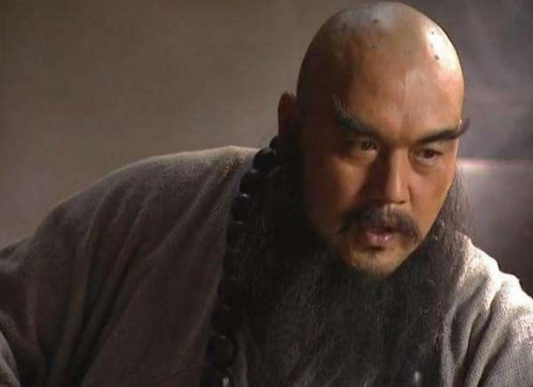 魯智深問了楊志一個問題，楊志不敢直接回答，只得當魯智深的副手