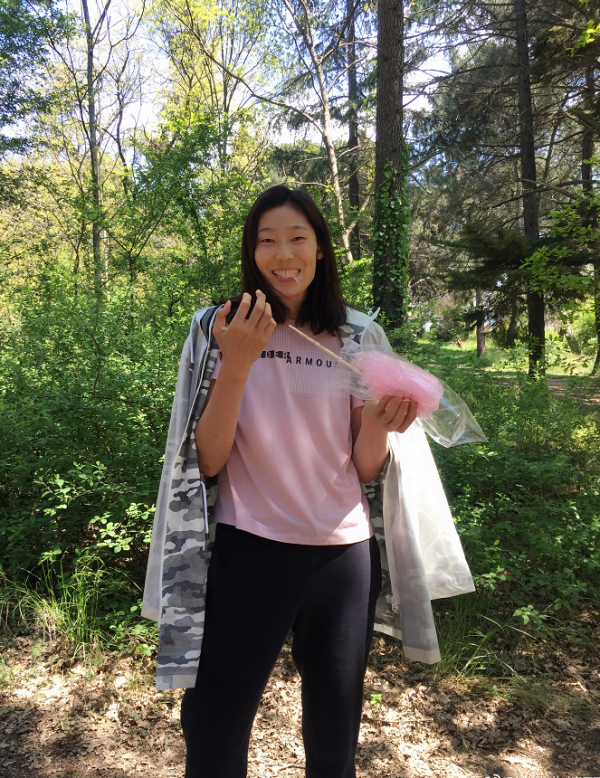 女排隊長朱婷私下真會穿，就算是樸素的運動服，也穿出了時尚感