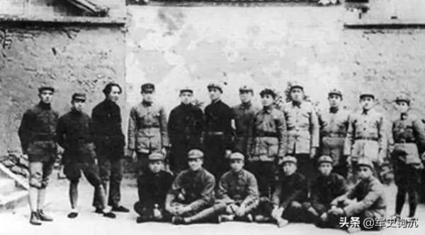 湘贛邊政府成立，到處需要錢，毛主席眉頭緊鎖，袁文才出個好主意