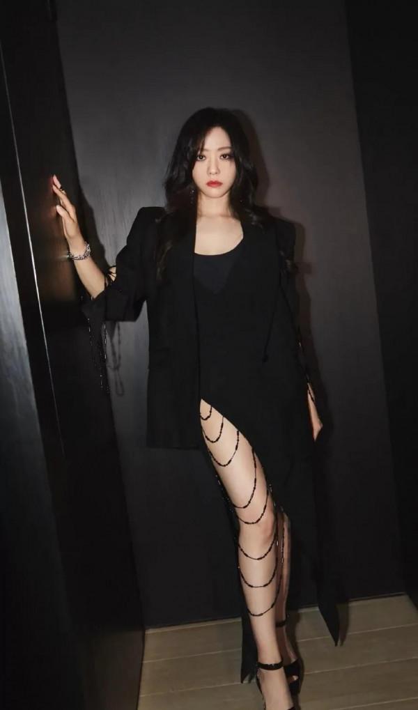 海豚音女神張靚穎高畫質寫真