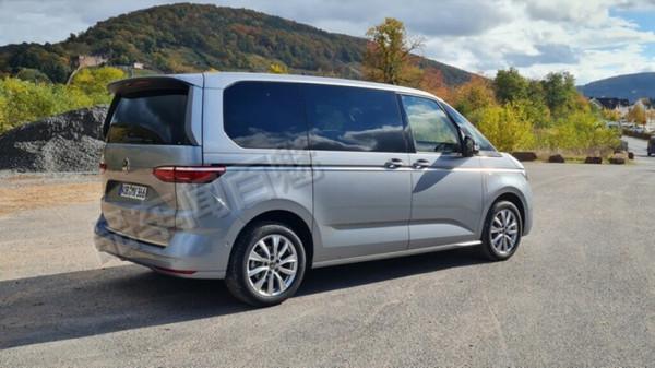 大眾新一代邁特威實拍，軸距超3米1，後排可秒變會議室，實用性強