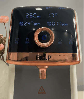 自來水進去,淨開水出來,宜盾普淨飲機讓喝水“一鍵直達” 自來水進去,淨開水出來,宜盾普淨飲機讓喝水“一鍵直達”