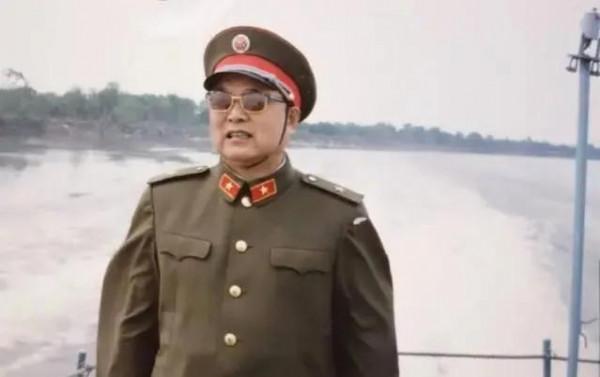 第二野戰軍，除了劉鄧以外，還有九位是國人皆知的大人物