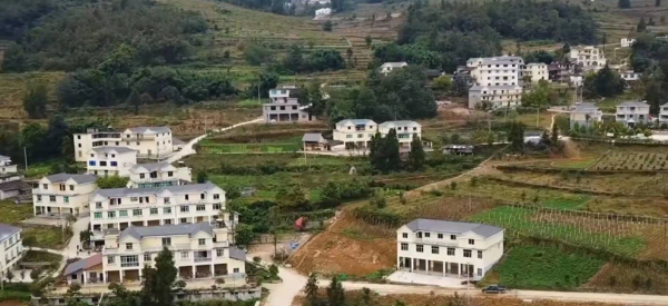 四川19歲女孩患絕症，唯一願望是見生母一面，為何母親拒絕相見？