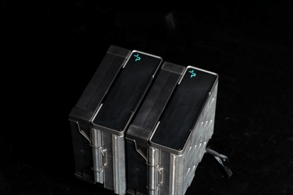 2022 年了，300 元的風水冷到底選哪個，今天就給你答案