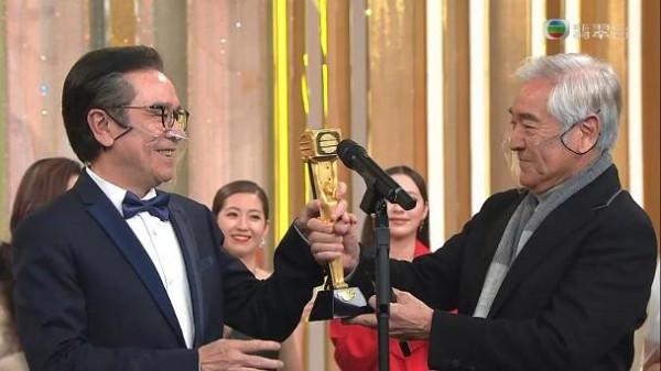 頒獎典禮成撒糖現場：陳自瑤感謝家人，視帝告白愛妻，姜麗文催婚
