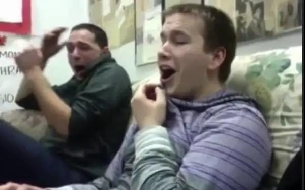 在韓國,洪魚膾是怎麼做到比鯡魚罐頭還臭的? 在韓國,洪魚膾是怎麼做到比鯡魚罐頭還臭的?