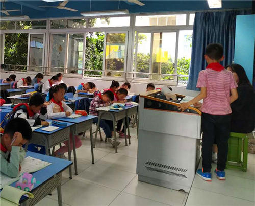 教育廳實施新舉措,家長的滿意度大幅提升。網友:幹得漂亮 教育廳實施新舉措,家長的滿意度大幅提升。網友:幹得漂亮