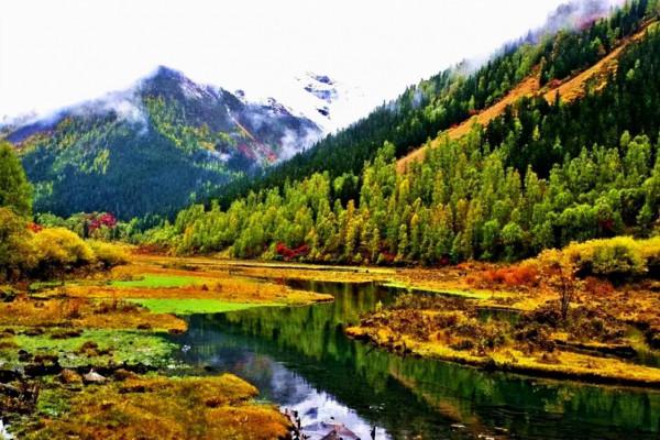 「虹橋溝」養在深閨的川西童話 「虹橋溝」養在深閨的川西童話