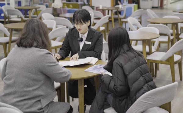 於平凡處寫不凡