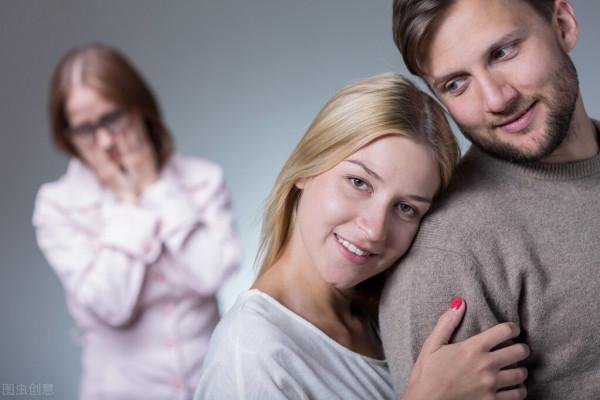 可愛的么妹，家產爭奪戰中一桌飯局搞定財產掌握在手