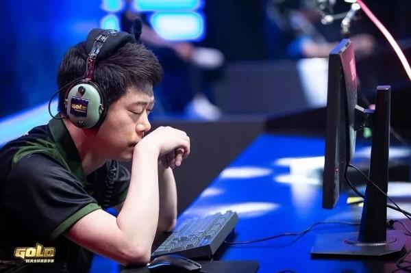 月魔饅頭、蘿莉彩色是誰？能像他一樣 和歐皇有來有回嗎？