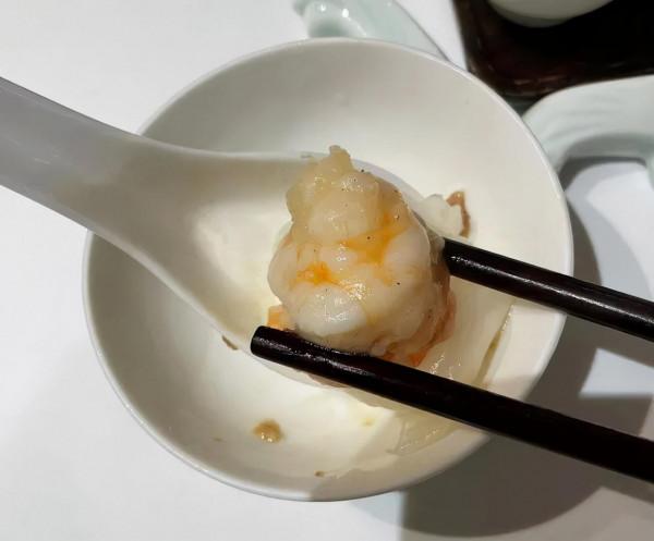 80元的蝦餃、60元的油條、800元的雞：米其林早茶，普通人不敢愛