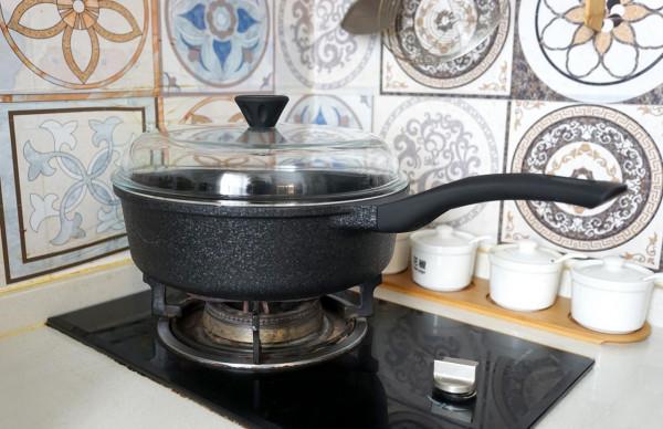 不花冤枉錢，從收納到廚具，12款超實用的廚房平價好物推薦