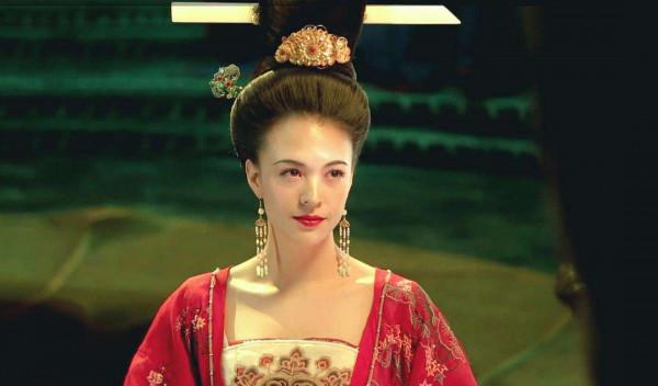 只要演戲不“用力過度”，這3位女明星就稱得上“古裝美人”