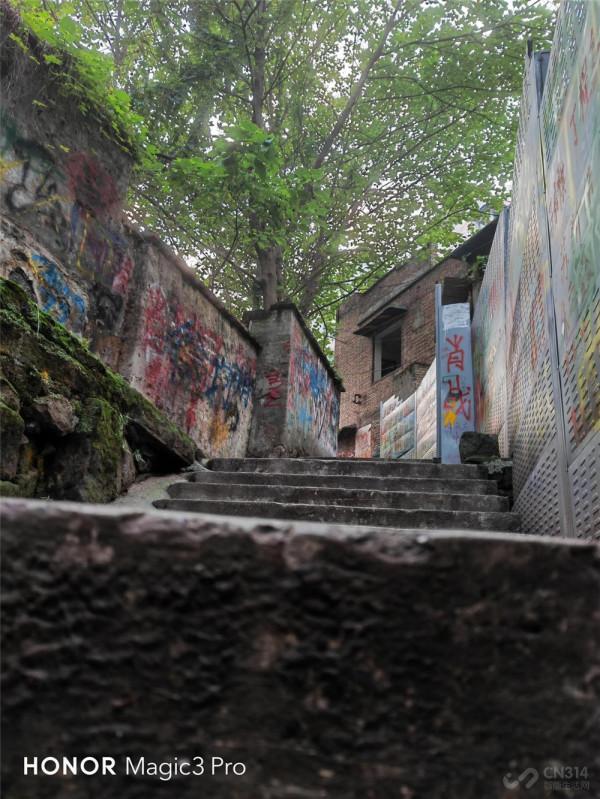 喜歡拍照雙11要買iPhone 13 Pro嗎？對比五款安卓旗艦我悟了