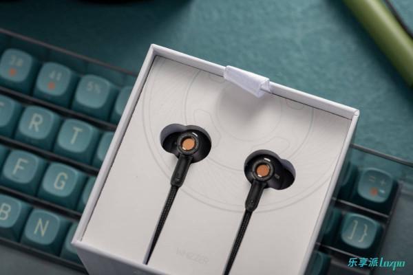 「迷走反射 . 簡評*3」威澤BS1耳塞、 DA1小尾巴 和 HE03D耳塞