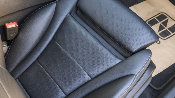 二手賓士GLC260:實力過人,內飾成色讓人欣喜 二手賓士GLC260:實力過人,內飾成色讓人欣喜