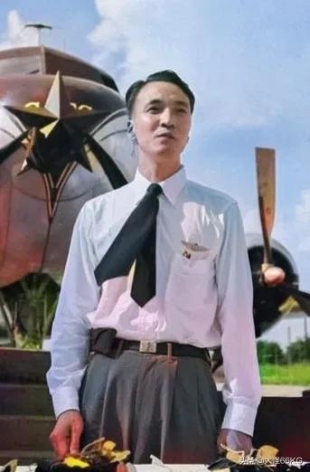 潘國定:兩航起義攜高管駕駛12架先進飛機脫離國民政府加入新中國 潘國定:兩航起義攜高管駕駛12架先進飛機脫離國民政府加入新中國