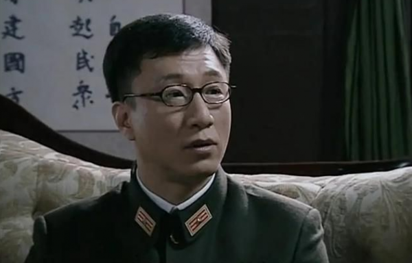 時隔12年，《潛伏》作者再出新劇，開播低調但是風格並不低調