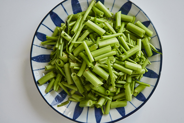 壽命長短與飲食掛鉤？60歲後，飲食應該以素為主還是多吃肉？