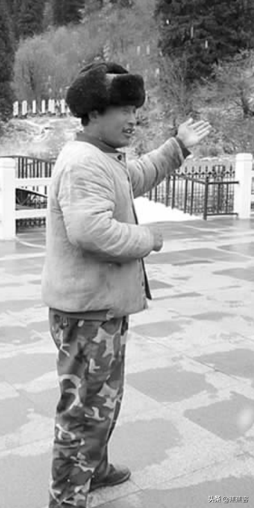 天山老兵陳俊貴:吃掉戰友的救命饅頭,他因愧疚攜妻兒守墓24年 天山老兵陳俊貴:吃掉戰友的救命饅頭,他因愧疚攜妻兒守墓24年