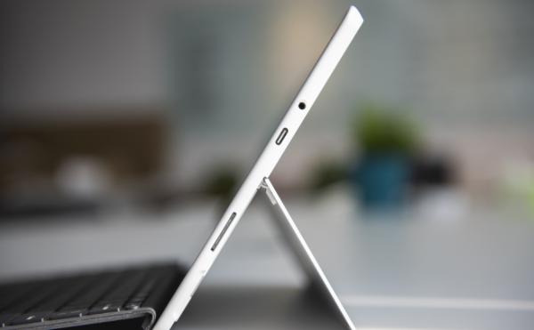 形似iPhone Mini 6 的Surface Go 3？擁有雙版本並搭載Windows 11