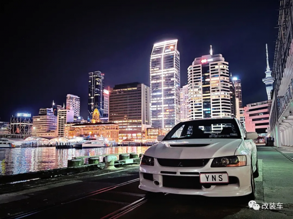 小姐姐連續擁有兩臺";街霸";EVO,完美詮釋何為巾幗不讓鬚眉 小姐姐連續擁有兩臺";街霸";EVO,完美詮釋何為巾幗不讓鬚眉