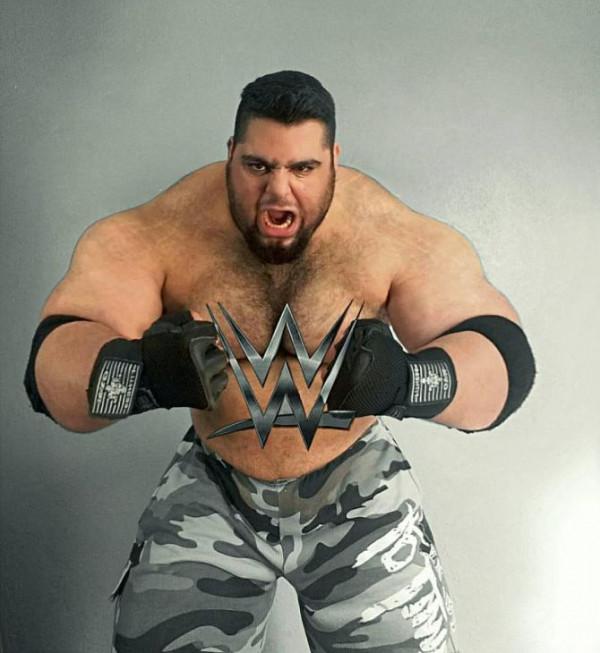 伊朗綠巨人口無遮攔惹麻煩,大塊頭的背後,有一顆柔軟的心 伊朗綠巨人口無遮攔惹麻煩,大塊頭的背後,有一顆柔軟的心