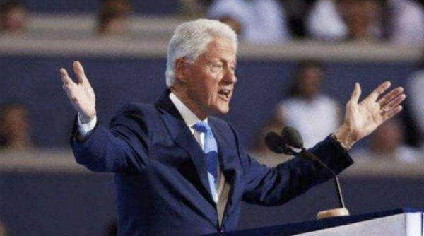 ";反美鬥士";馬楠:當克林頓面痛斥美國人權惡劣,為何後來嫁美國人 ";反美鬥士";馬楠:當克林頓面痛斥美國人權惡劣,為何後來嫁美國人