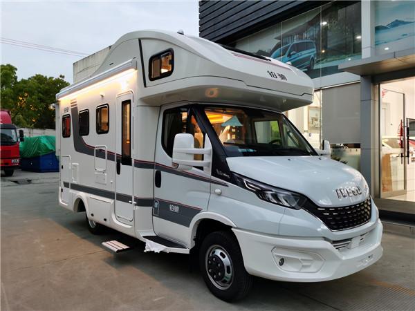 2021款鉑馳帕亞尼進口依維柯房車，4.5T底盤義大利原裝進口
