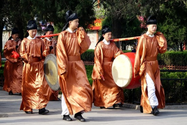 明朝“妖僧”姚廣孝,被譽為千古奇人,他到底有何特別之處? 明朝“妖僧”姚廣孝,被譽為千古奇人,他到底有何特別之處?