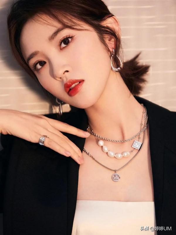 唐藝昕桌布精選