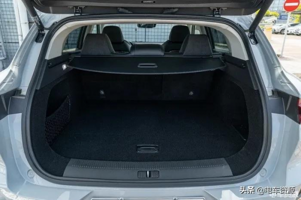 這輛SUV開出了高階轎車的feel？試駕飛凡MARVEL R