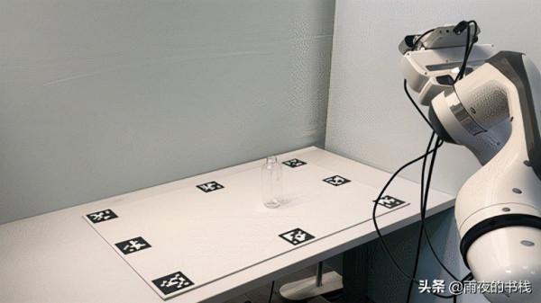 KeyPose:從立體估計透明物體的 3D 姿勢 KeyPose:從立體估計透明物體的 3D 姿勢