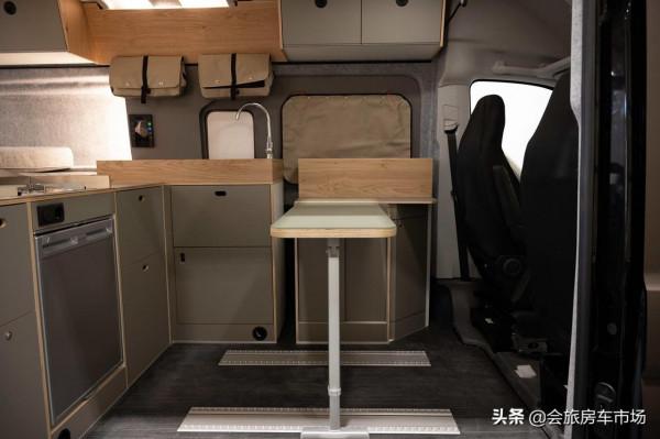 稀缺MAN商用底盤四驅房車，內部獨特設計廚房可拼成床位