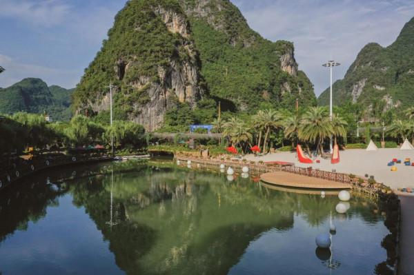 暑假，帶娃來桂林千古情放肆撒野，看精彩演出，重返侏羅紀