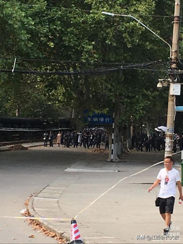 電影《你好，李煥英》和湖北化纖廠的故事