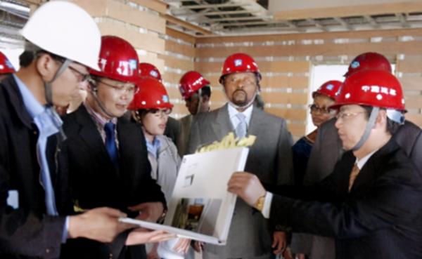 33年程志平赴法打工,病故異鄉享國葬,70年代兒子讓·平回國探親 33年程志平赴法打工,病故異鄉享國葬,70年代兒子讓·平回國探親