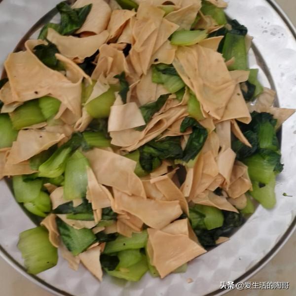 元旦親友聚餐，湖北老鄉學起來，6菜1湯家鄉味吃起來，團圓過新年