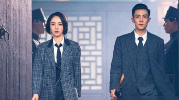 酷似雙胞胎合體！董璇佟麗婭曬合影過中秋：有愛的人就要在一起