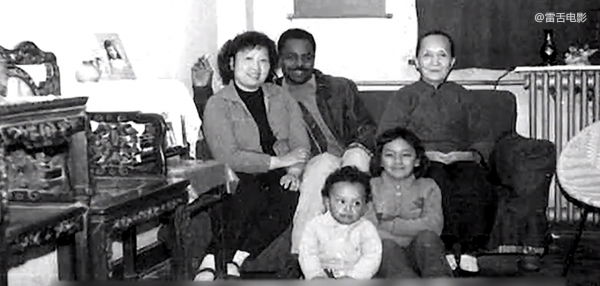 實拍抗美援朝中的美國俘虜,投降喊得十分熟練,甚至不願離開中國 實拍抗美援朝中的美國俘虜,投降喊得十分熟練,甚至不願離開中國