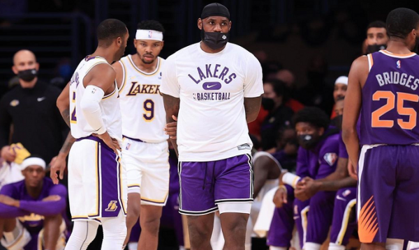 四連敗！湖人慘遭太陽雙殺，安東尼17分，保羅15+5，詹皇布克缺陣