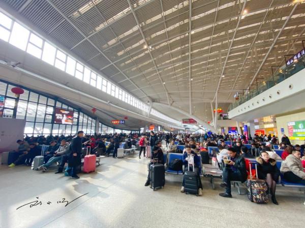 現在大家出去旅遊，為什麼都越來越喜歡坐高鐵，卻不喜歡坐飛機？