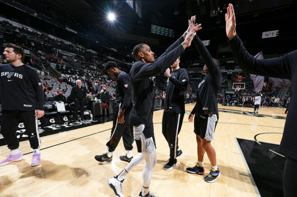 西部排名大亂！5隊打響第5追擊戰，馬刺衝擊前10，火箭跌至墊底