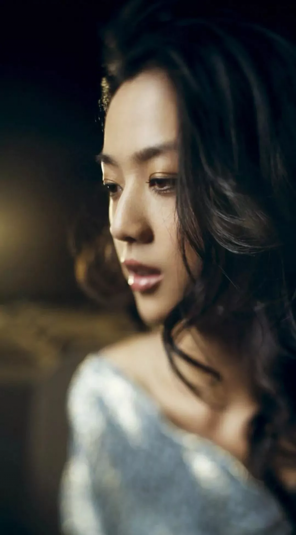 湯唯氣質優雅迷人的照片 湯唯氣質優雅迷人的照片
