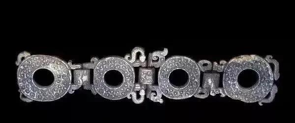 玉雕絕技，鏤空活環