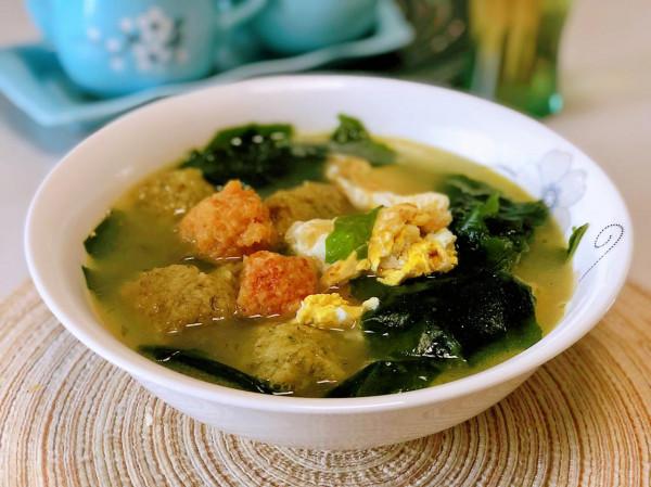 炸素丸子時,加一樣東西,丸子外酥裡嫩,不吸油不回軟,太香了 炸素丸子時,加一樣東西,丸子外酥裡嫩,不吸油不回軟,太香了