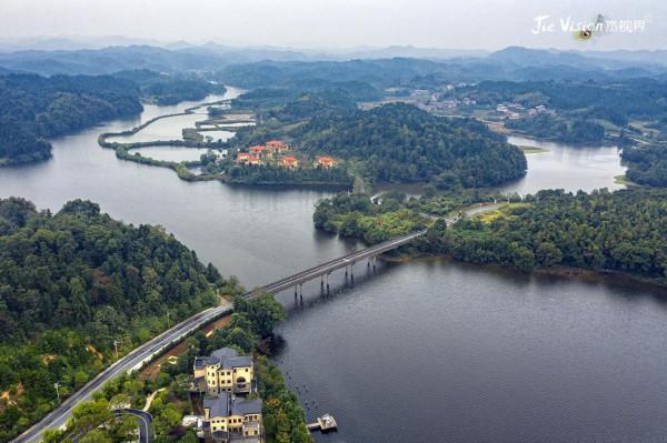東晉《搜神記》造就中國七夕之源 在仙女湖畔聊聊中外的“仙女”們 東晉《搜神記》造就中國七夕之源 在仙女湖畔聊聊中外的“仙女”們